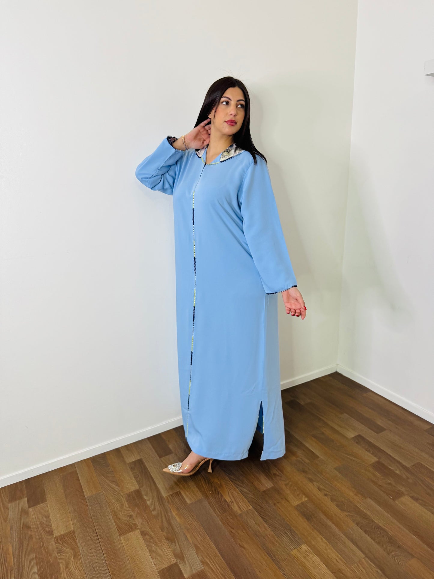 JELLABA BLEUE CAPUCHE MOTIF