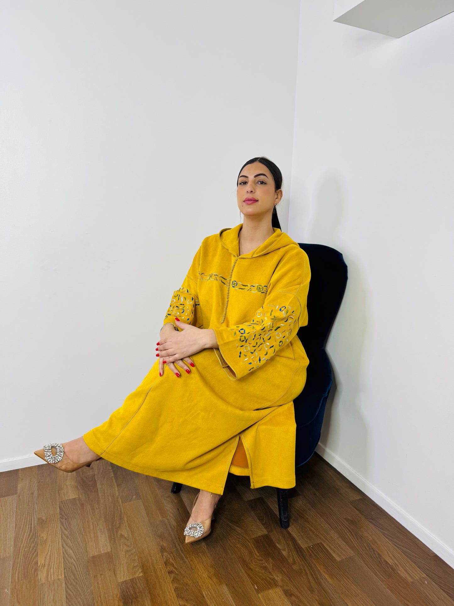 JELLABA DAIM BRODEE JAUNE