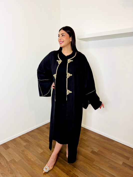 KIMONO AVEC BRODERIE
